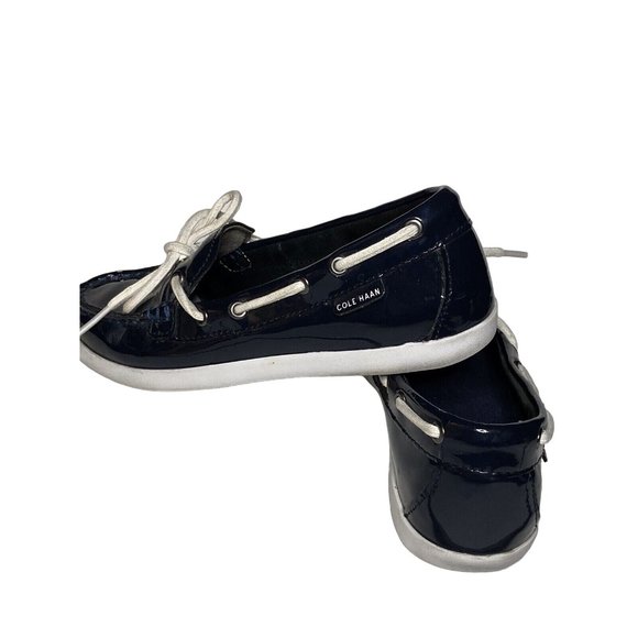 Cole Haan Womens Size 6B Navy Patent Leather Nantucket Camp Moc With White Trim - Picture 2 of 10